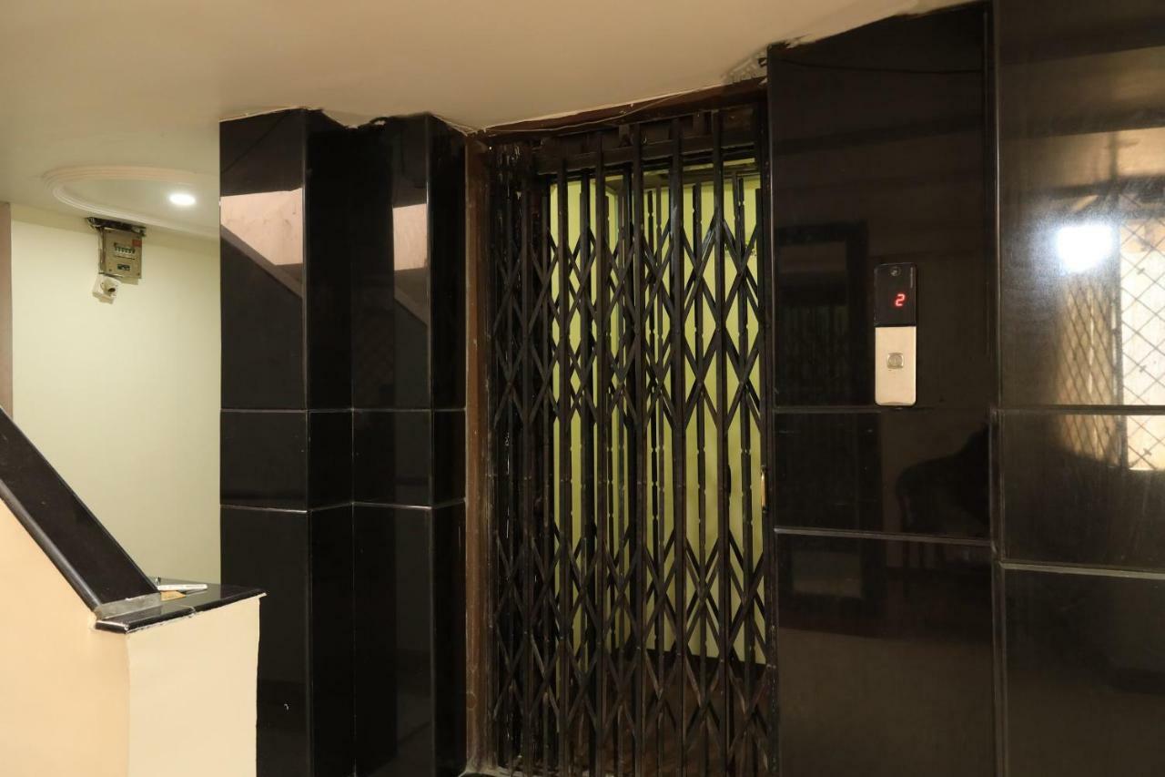 Spot On 39820 Shree Vaibhav Saver Hotel นาคปุระ ภายนอก รูปภาพ