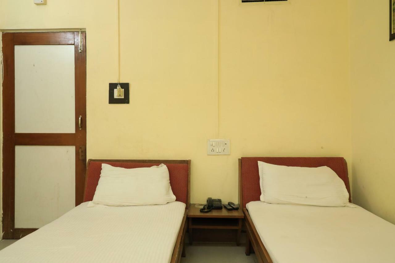 Spot On 39820 Shree Vaibhav Saver Hotel นาคปุระ ภายนอก รูปภาพ