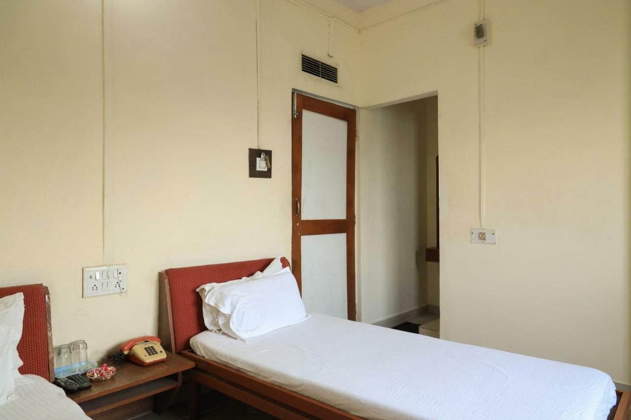 Spot On 39820 Shree Vaibhav Saver Hotel นาคปุระ ภายนอก รูปภาพ